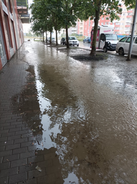 Ucpane odtokove kanalky - ul. Werichova