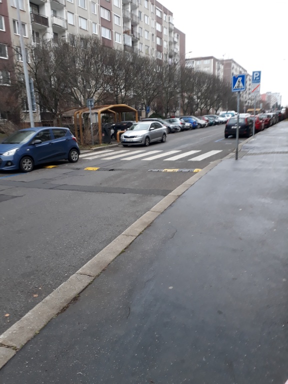 Modrá zóna zhoršila podmínky na přechodu - Barrandov