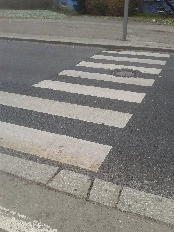 Barierovy prechod a zastavka Sidliste Zahradni Mesto