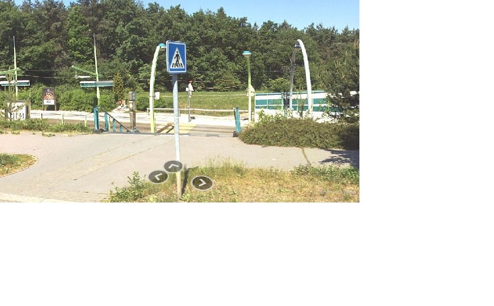 Upozornění na příjezd tramvaje je příliš potichu - Polikl. Barrandov