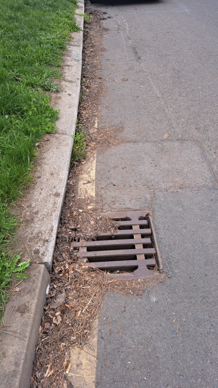 Velmi špinavé ulice v ulici U Blaženky a vedlejších ulicích, Praha 5