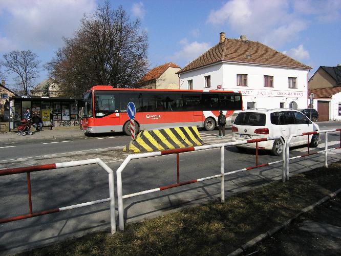 Nevyhovující přechod v Náchodské (křiž. Stoliňská-Březecká)