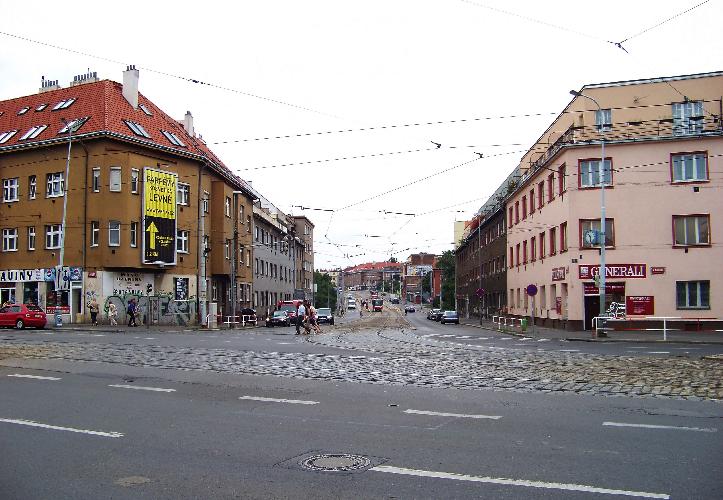 MÁLO ČASU NA PŘEJITÍ NA PŘECHODU  V OLŠINÁCH X PRŮBĚŽNÁ 