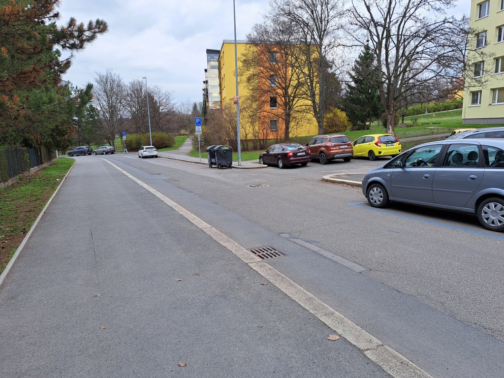 Zřízení přechodu pro chodce u školky Nedvězská v ulici Nedvězská