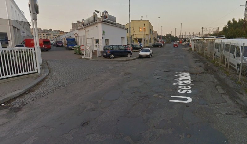 Povrch vozovky v ulici U seřadiště