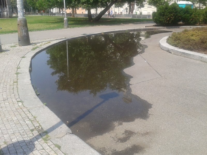 Laguna na nám. Jiřího z Poděbrad