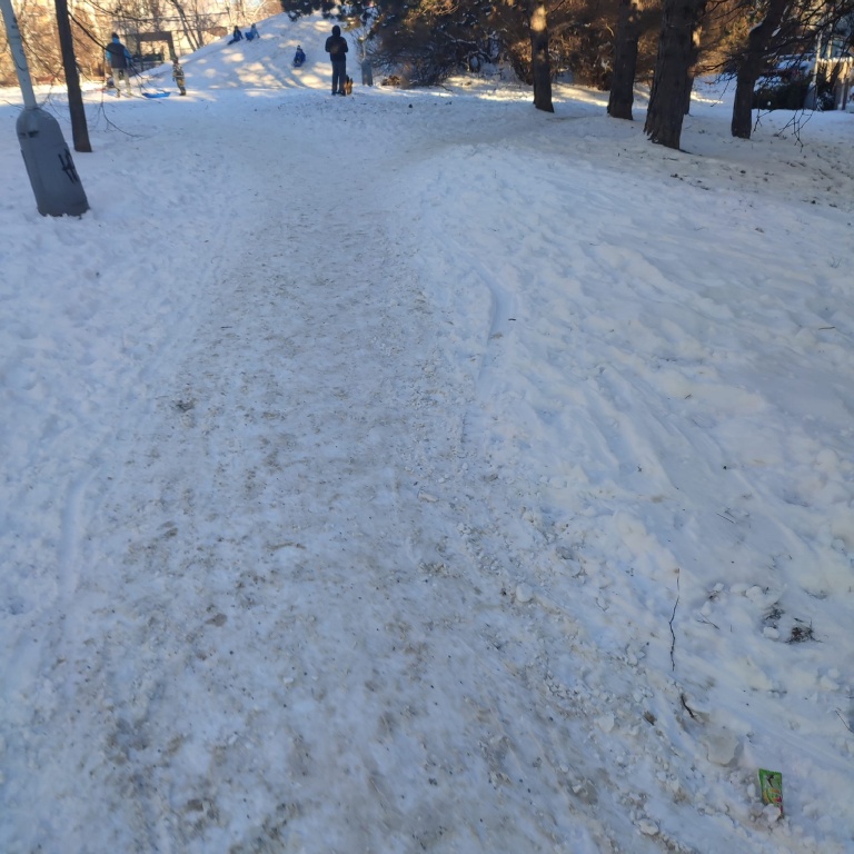 Není bezbarierový chodník P11 ŠTICHOVA 993 - 600 - ŠTAINEROVA 664