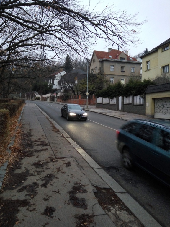 Chybějící přechod přes Klikatou u Markovy