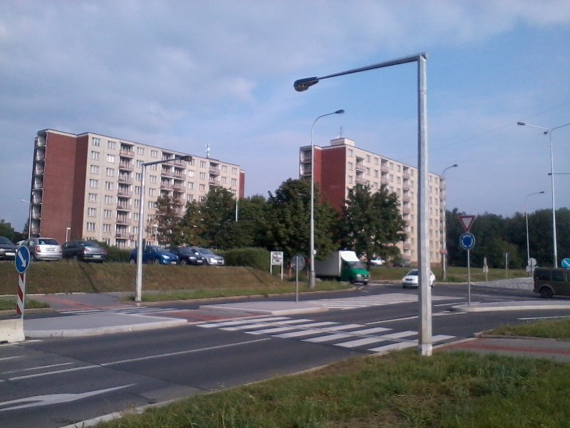Spatne oznaceny prechod pro chodce u Kauflandu Modrany, Praha 12