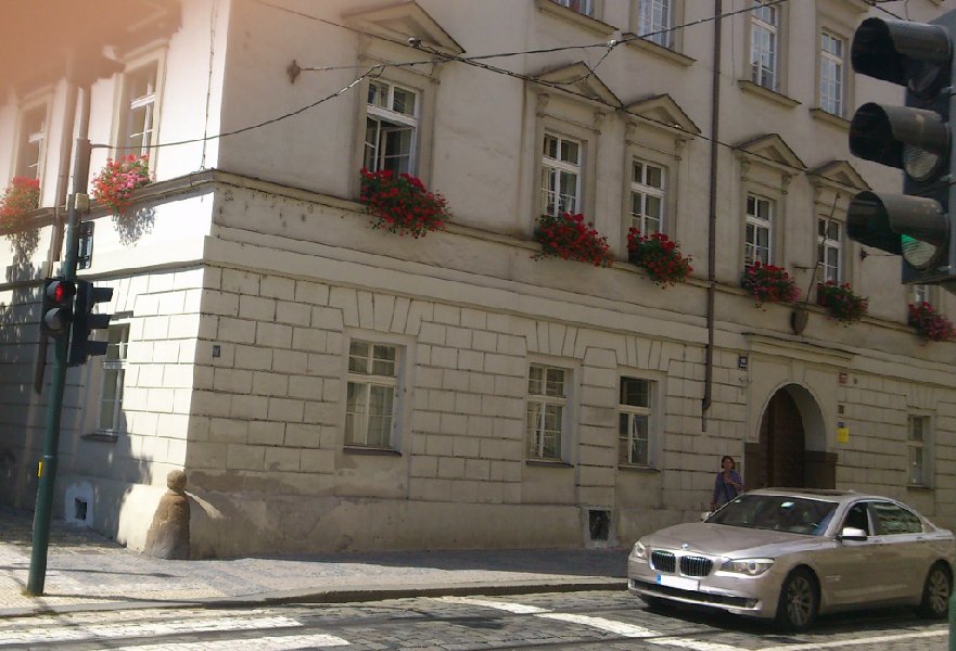 Semafor proti chodcům v Karmelitské