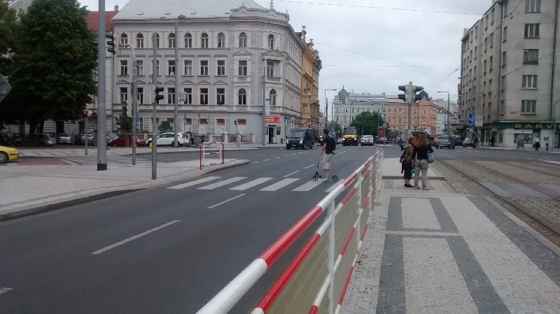 Nebezpečný přechod v ul. M. Horákové