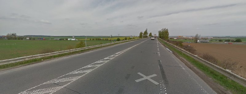 Chybějící chodník a cyklostezka