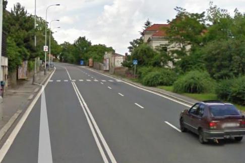 Vysočanská, přechod u zastávky Nad Jetelkou