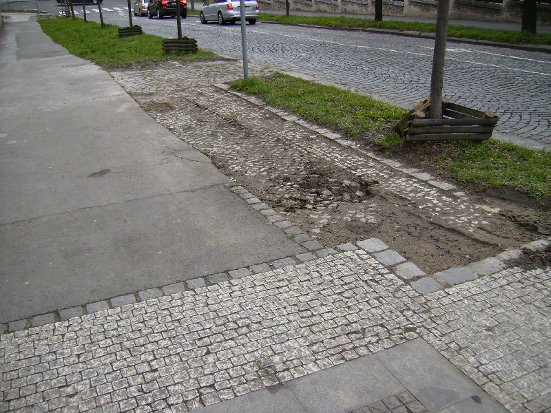 Chodník - Chorvatská