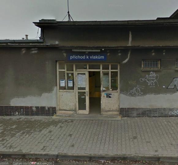 Nádraží Praha-Běchovice s kočárkem