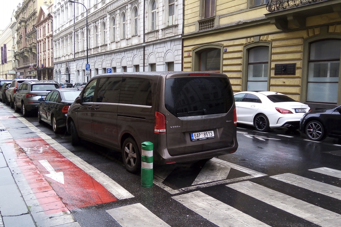 Chybějící balisety v Hybernské