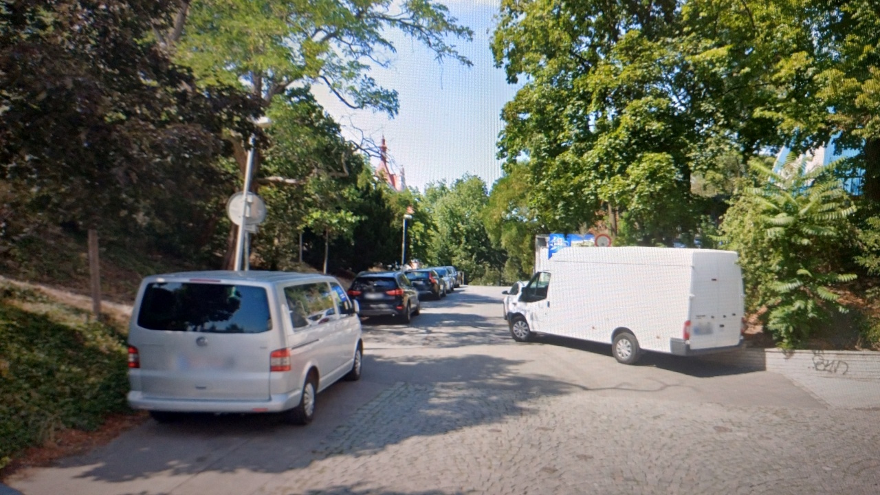 Chodník/omezení vjezdu vozidel na komunikaci