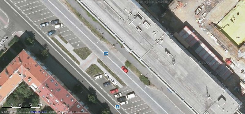 Chybějící přechody na ulici Budějovická