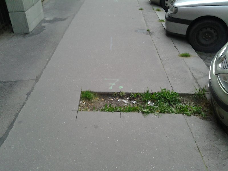 Díra v chodníku