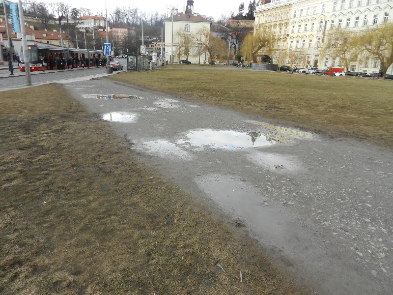 Nevhodný povrch cesty