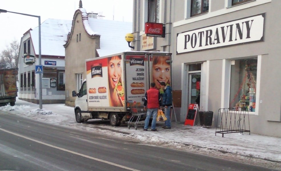 Ohrožování chodců najížděním vozidel na chodník 
