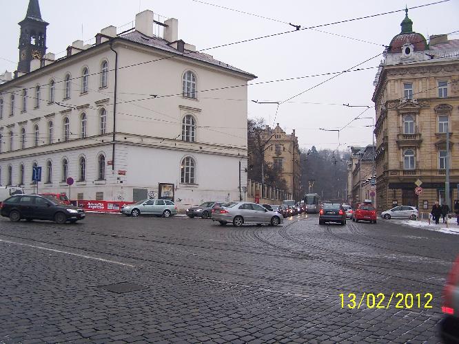 Přechod na křižovatce Klárov - nábř. Edvarda Beneše