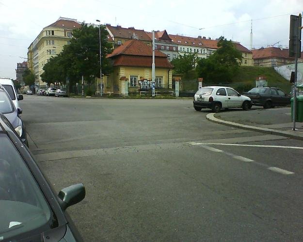 Přechod přes Šrobárovu ul.