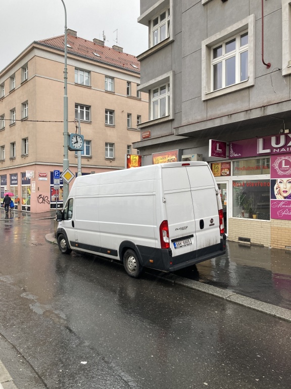 Dopravní řešení s ohledem na pěší - Bělohorská roh Konecchlumského